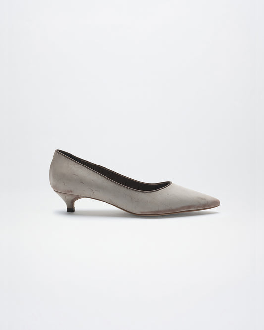 POINTED TOE PUMP