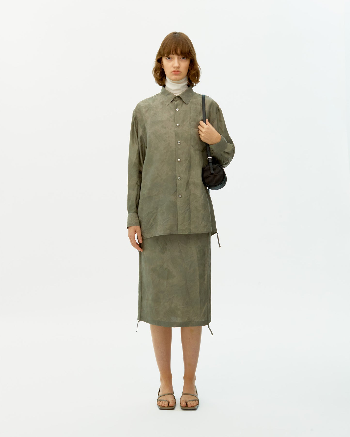 NATURAL DYED SILK BINDING DETAIL SHIRT